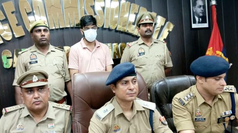 नोएडा में ऑनलाइन डेटिंग ठगी का बड़ा मामला: प्रेम के बहाने 64 लाख की लूट, आरोपी गिरफ्तार