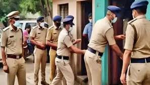 नोएडा में आयकर छापे का बड़ा मामला: शेयर कारोबारी महेश गोयल के घर SEBI के इनपुट पर छापा, इनसाइडर ट्रेडिंग की जांच